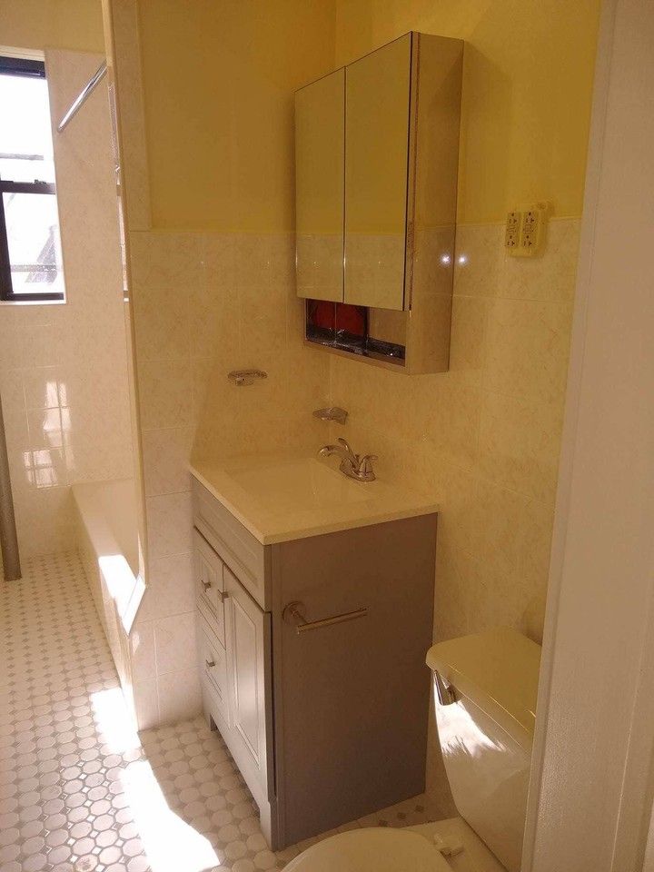 44 Lincoln Ave #2 - Photo 3 of 12