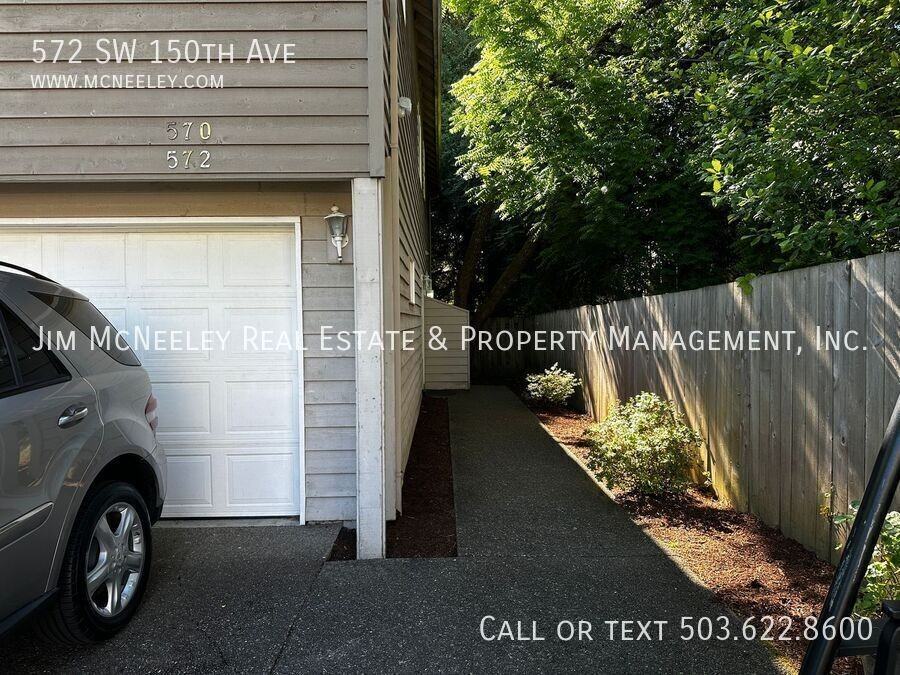 572 Sw 150th Ave - Photo 2 of 36
