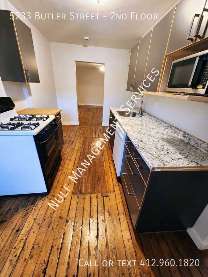 5233 Butler St #2ndFL - Photo 2 of 7
