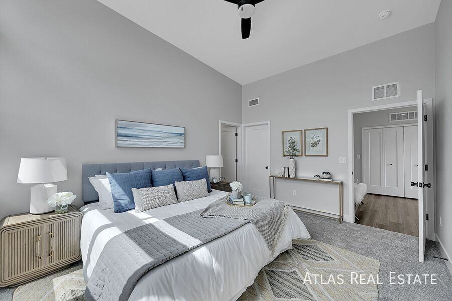 872 Thurston Hts - Photo 5 of 17