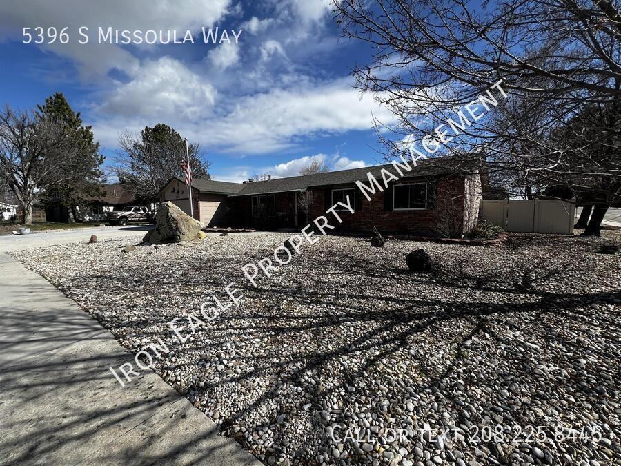5396 S Missoula Way - Photo 3 of 23