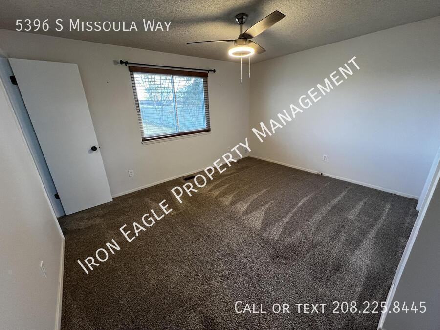 5396 S Missoula Way - Photo 7 of 23
