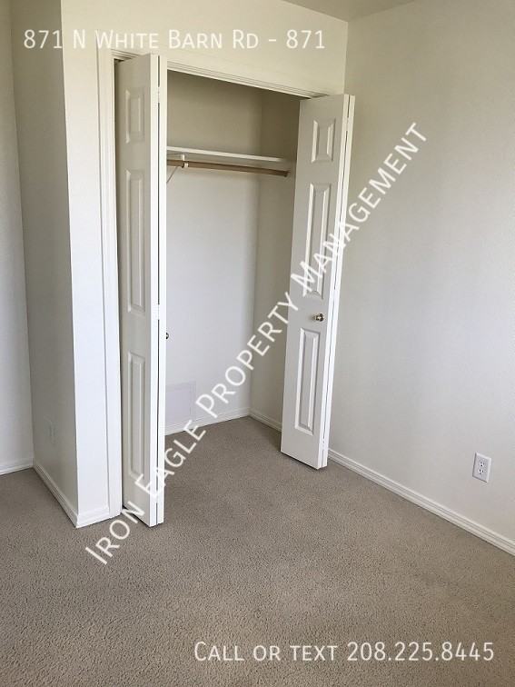 871 N White Barn Rd #871 - Photo 5 of 10