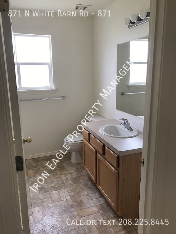 871 N White Barn Rd #871 - Photo 7 of 10