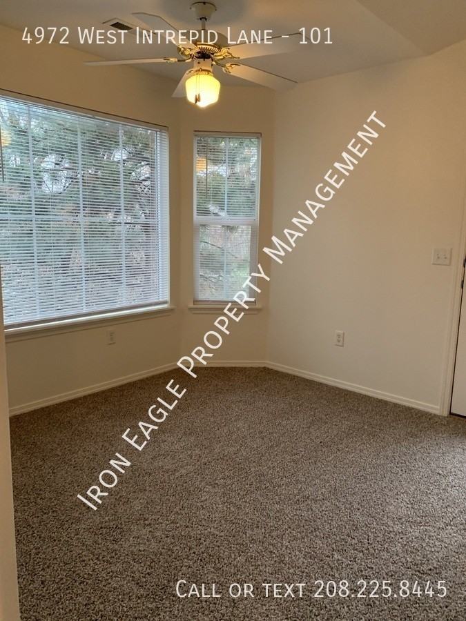 4972 W Intrepid Ln - Photo 2 of 8