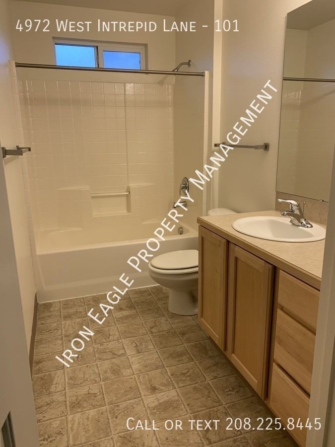 4972 W Intrepid Ln - Photo 5 of 8