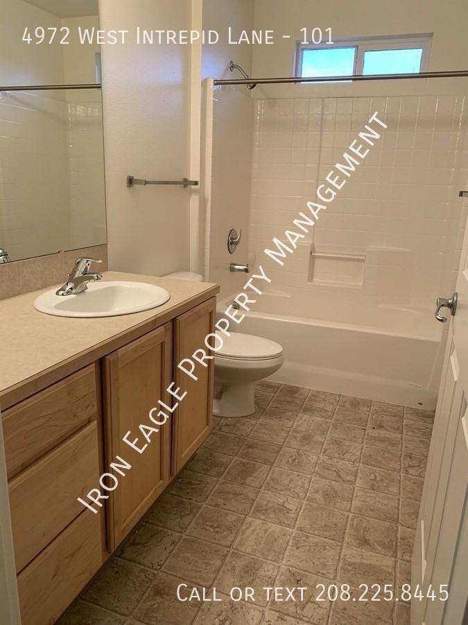 4972 W Intrepid Ln - Photo 7 of 8