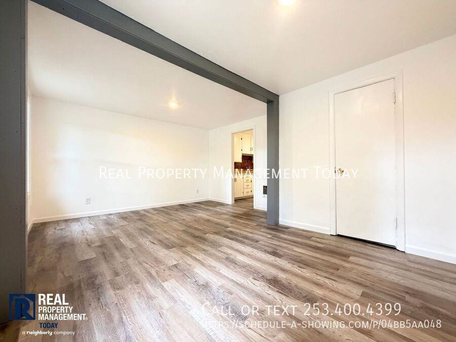 7503 156th St E - Photo 4 of 18