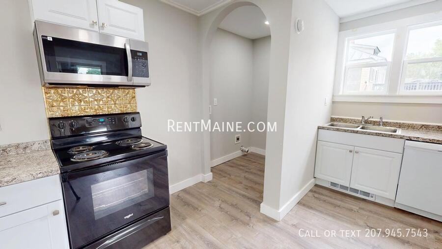 6 Woodman Ave #1 - Photo 2 of 14