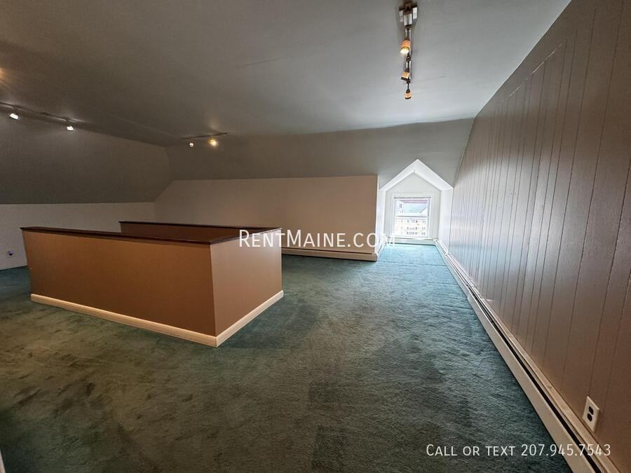 28 Lawrence Ave #6 - Photo 4 of 11
