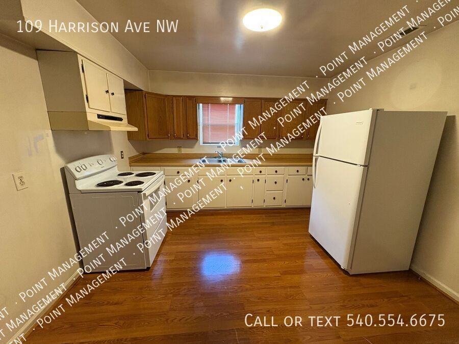 109 Harrison Ave Nw - Photo 2 of 9