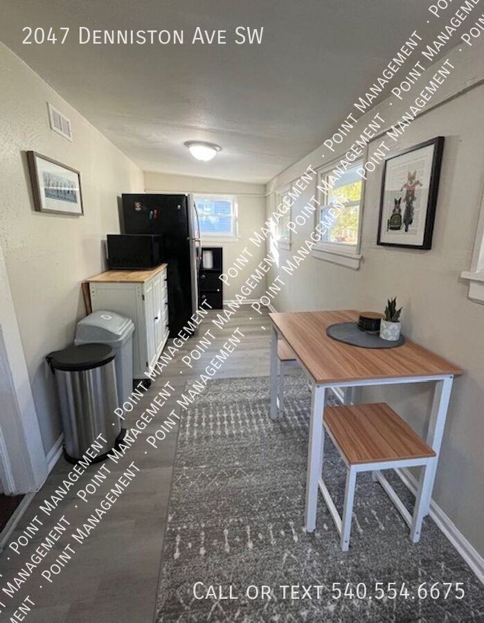 2047 Denniston Ave Sw - Photo 4 of 15