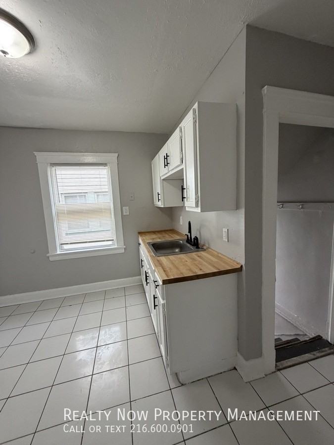 3348 W 100th St #1 - Photo 4 of 19