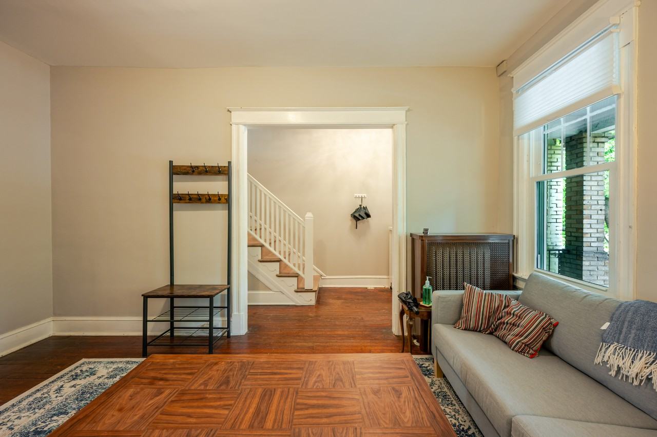 505 Kentucky Ave Se - Photo 3 of 50