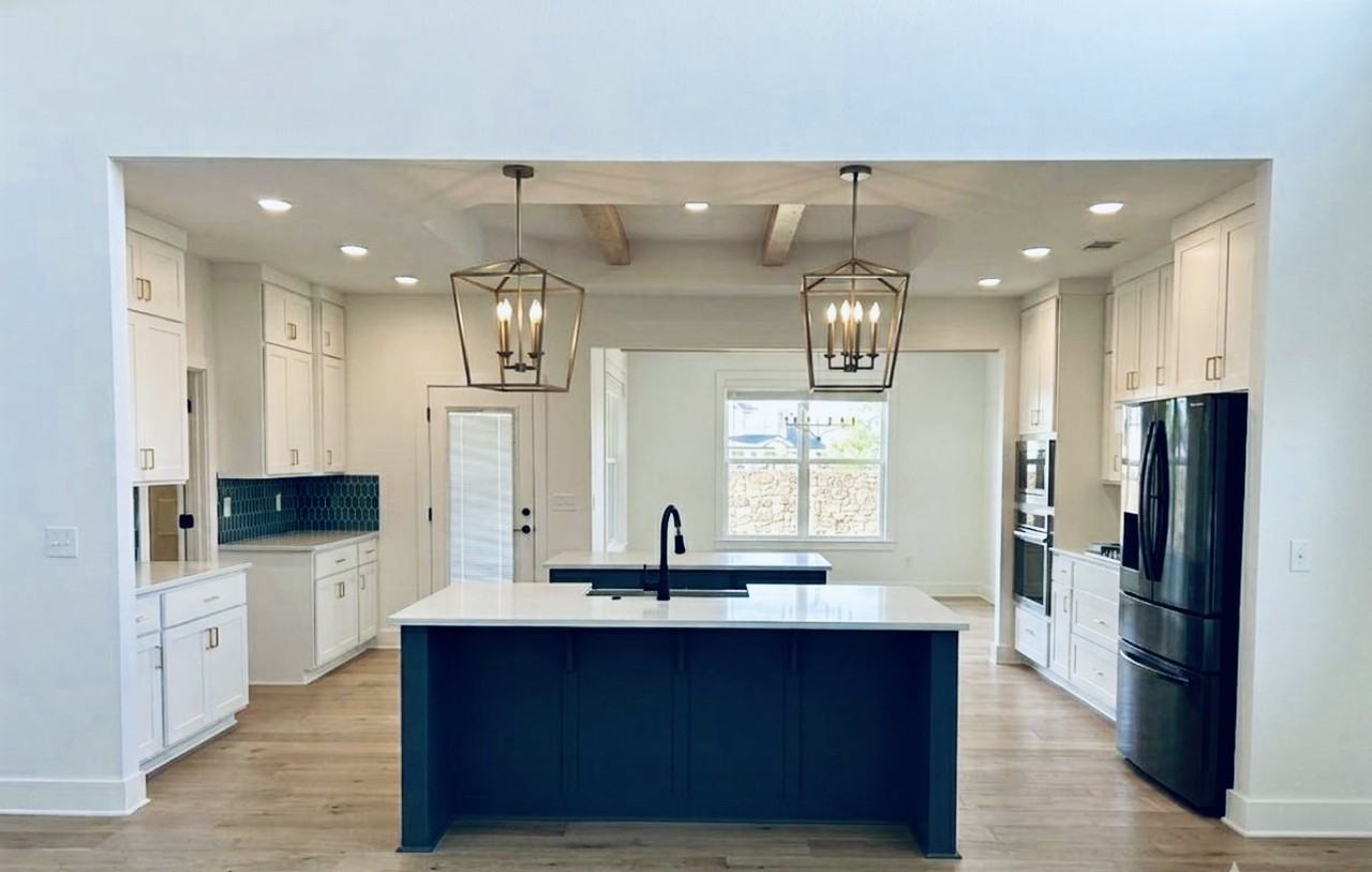 200 Collins Way #NA - Photo 3 of 13