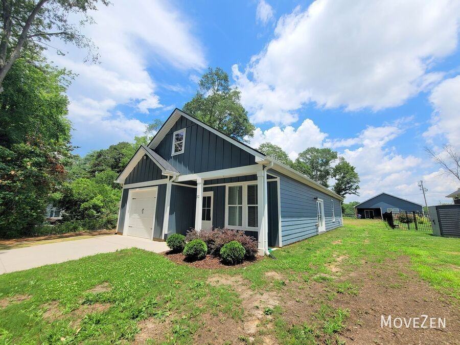 32 Shamrock Ln - Photo 6 of 46