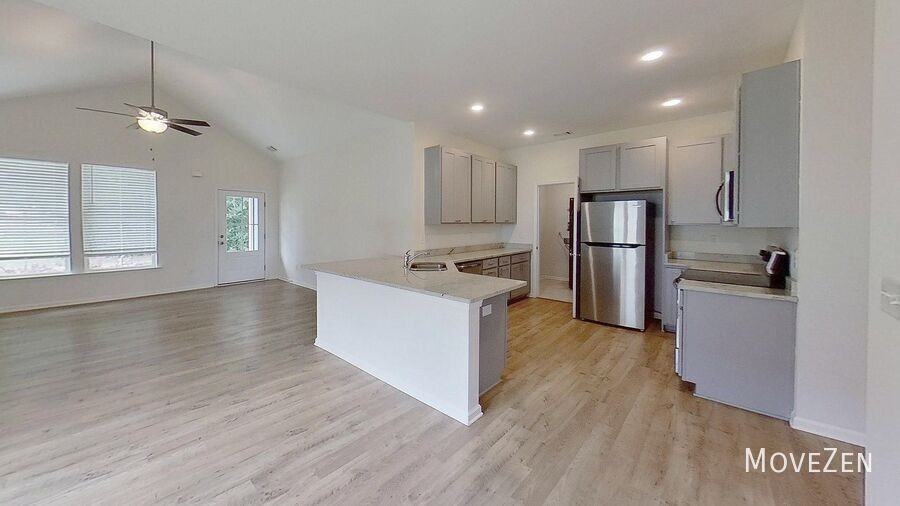 32 Shamrock Ln - Photo 7 of 46
