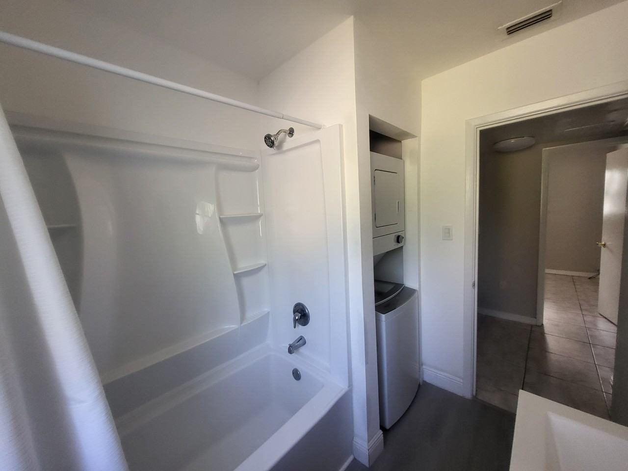 8912 Oren Ave - Photo 4 of 26
