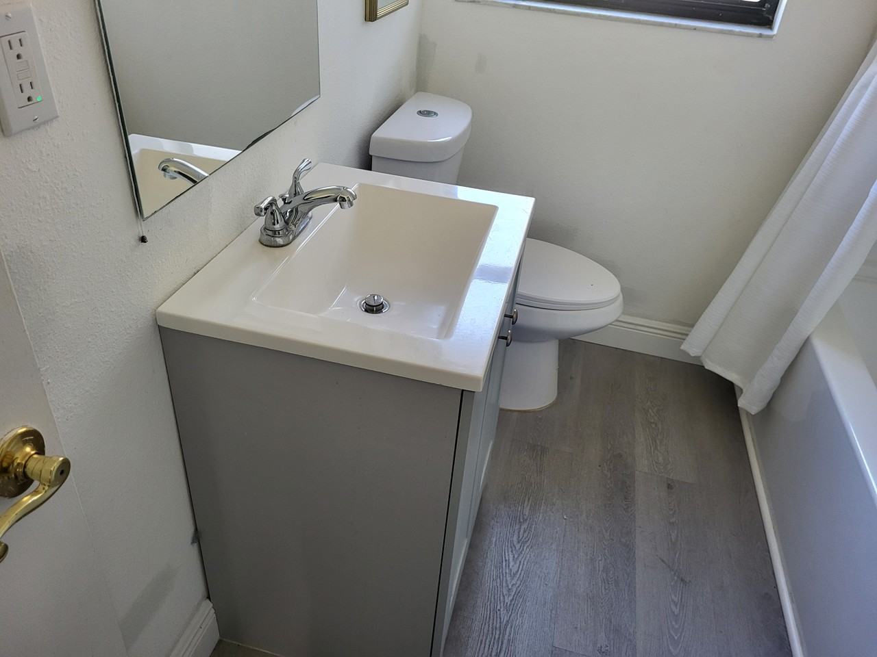 8912 Oren Ave - Photo 6 of 26