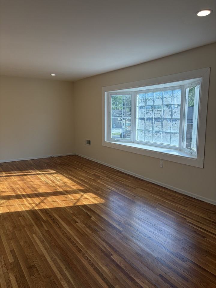 841 Walnut St #2 - Photo 4 of 11
