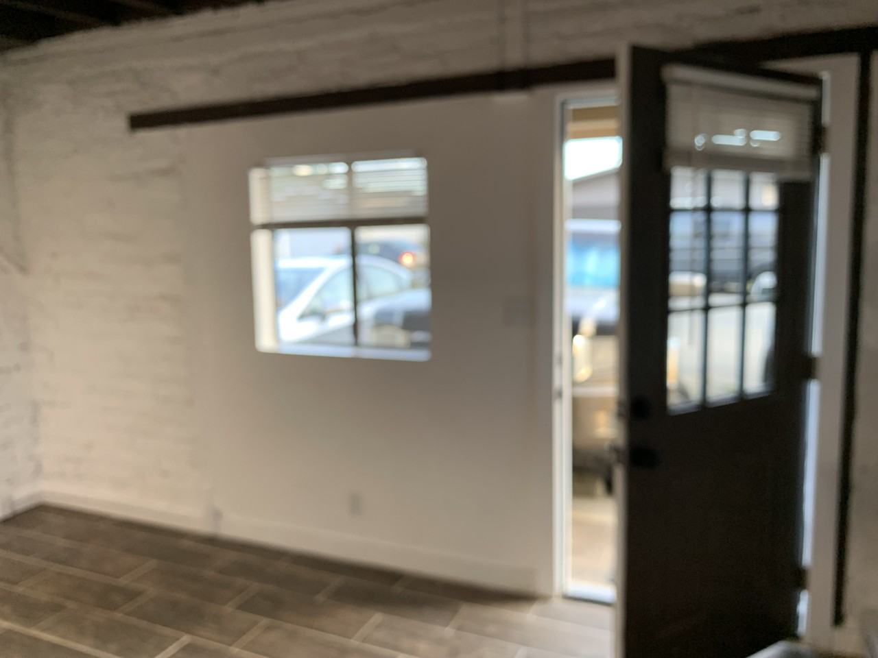 222 Santa Cruz Ave #17 - Photo 4 of 9