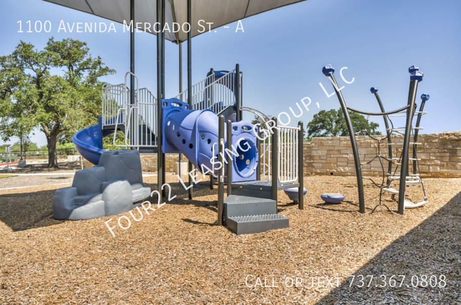 1100 Avenida Mercado St #A - Photo 3 of 9