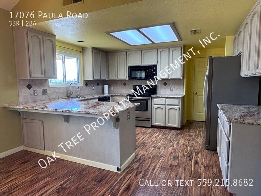 17076 Paula Rd - Photo 4 of 15