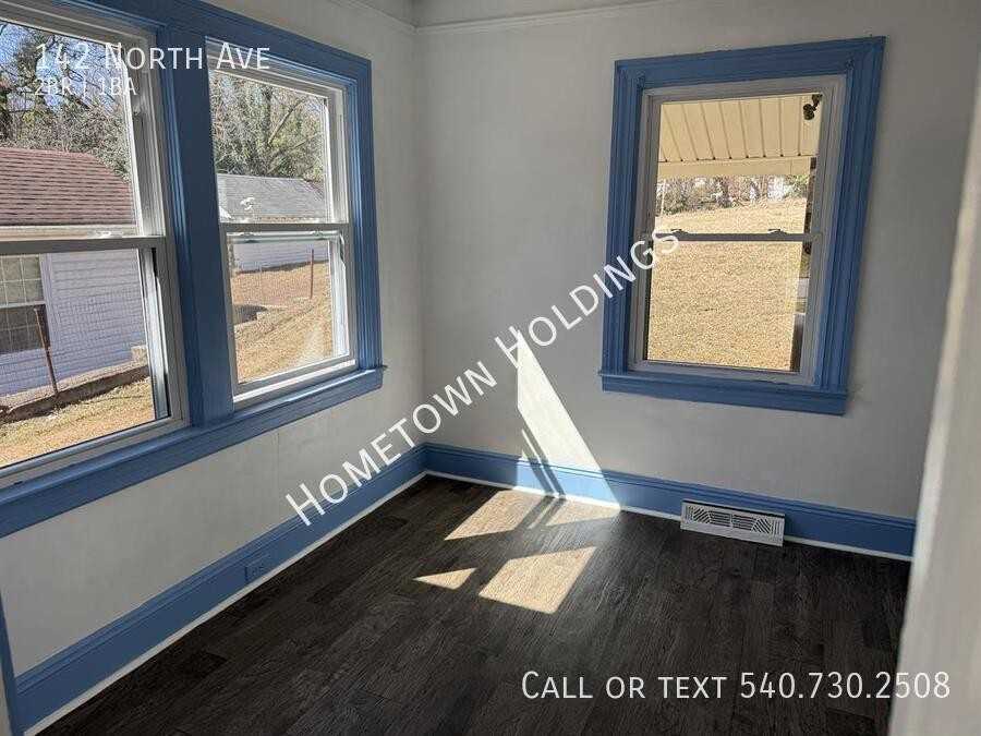142 North Ave - Photo 4 of 8