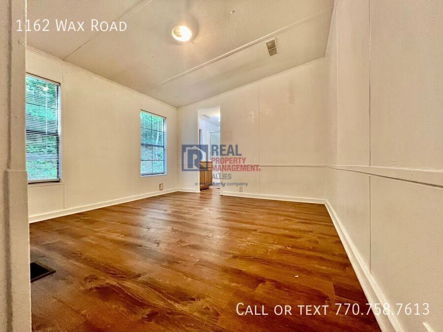 1162 Wax Rd Se - Photo 6 of 13