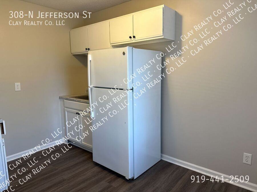 308 Jefferson St Apt N - Photo 2 of 20