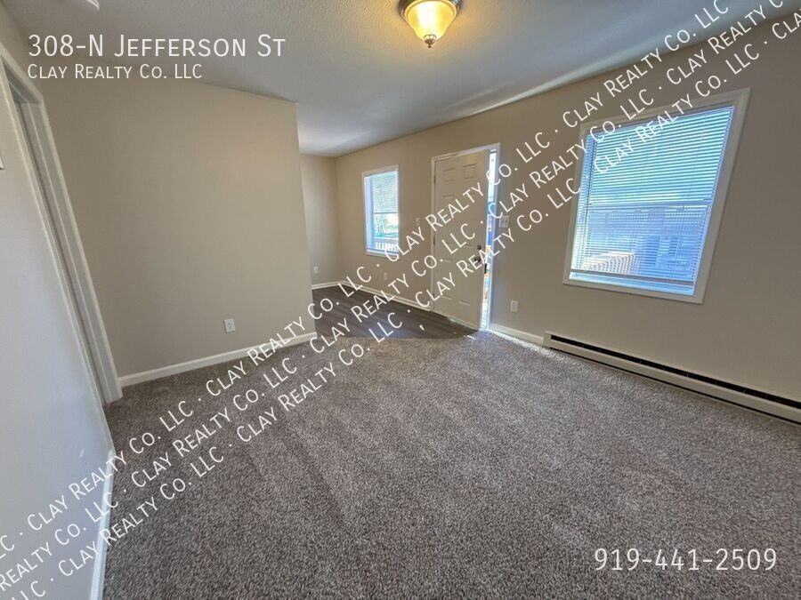 308 Jefferson St Apt N - Photo 3 of 20