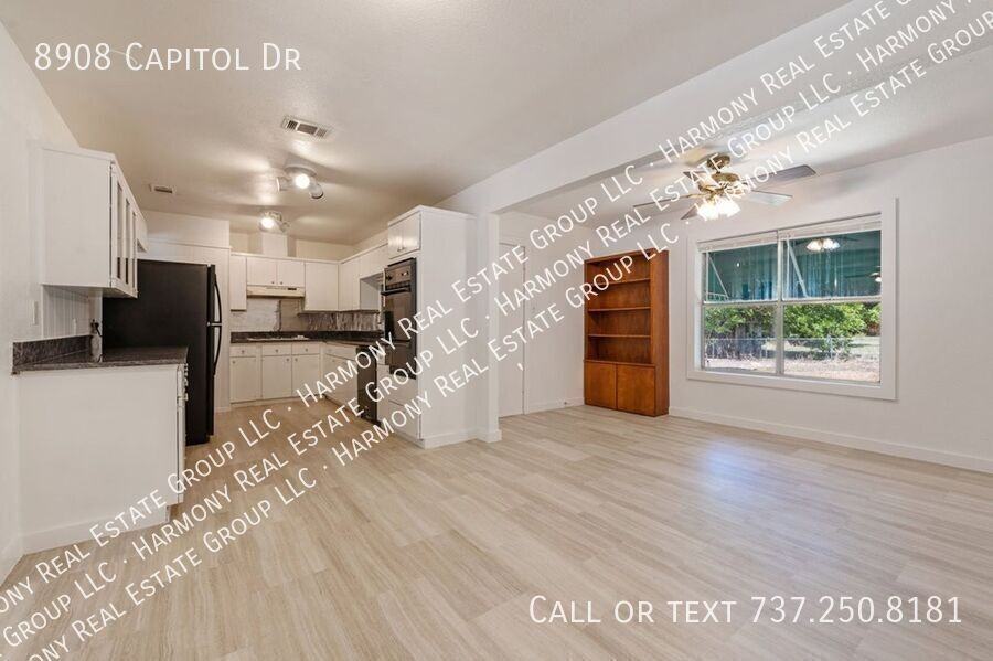 8908 Capitol Dr - Photo 4 of 17