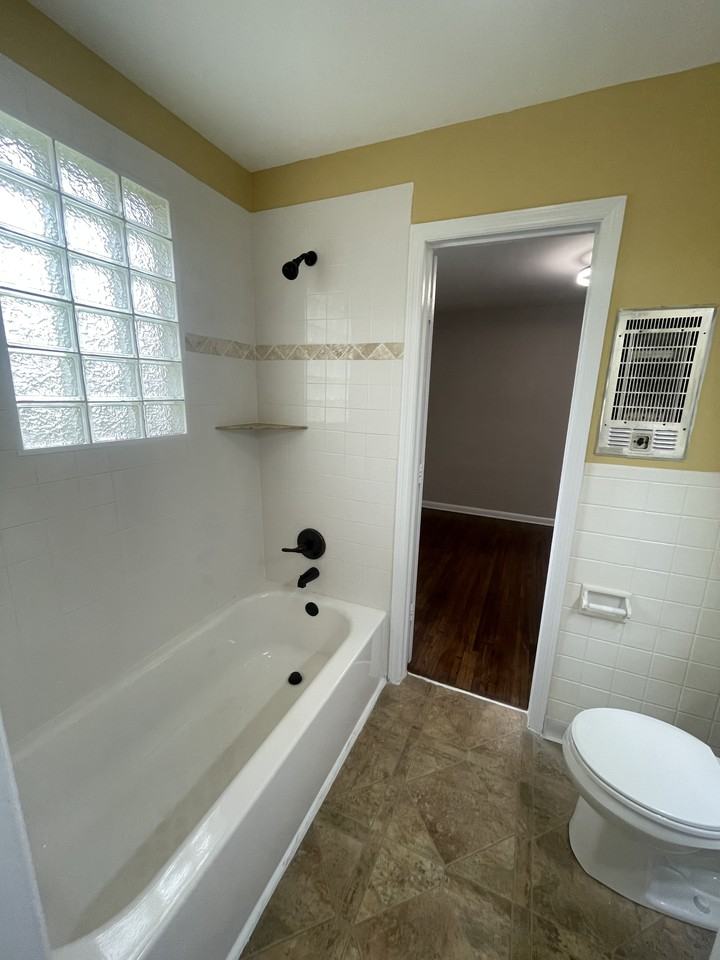 2425 Chapel Ave #B - Photo 4 of 28
