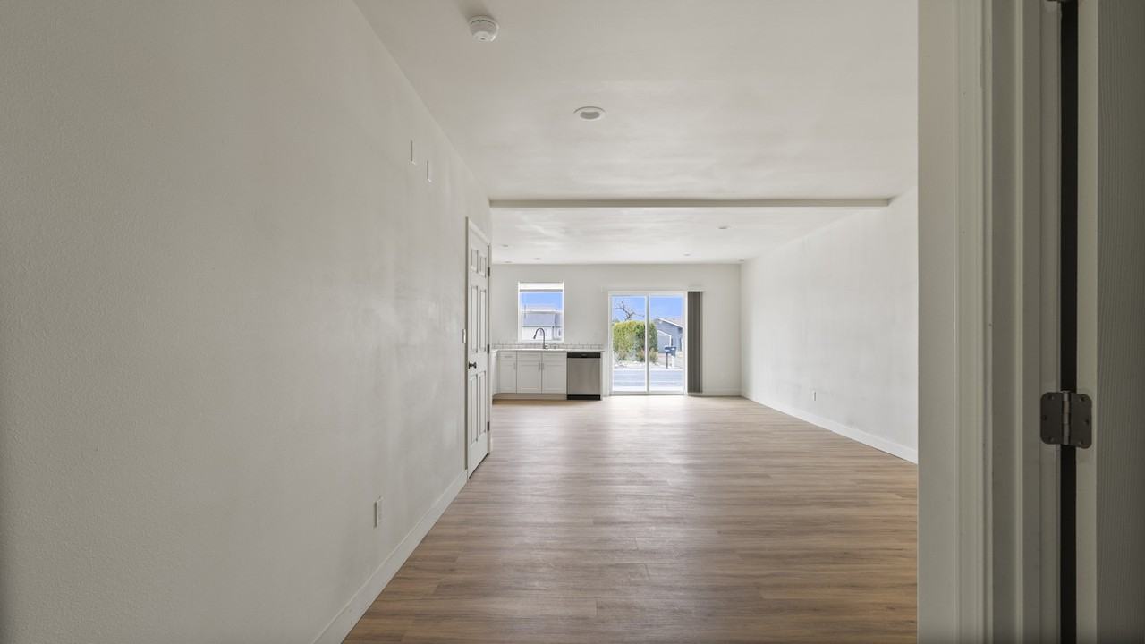 2625 w marina drive, Unit 1 - Photo 4 of 15