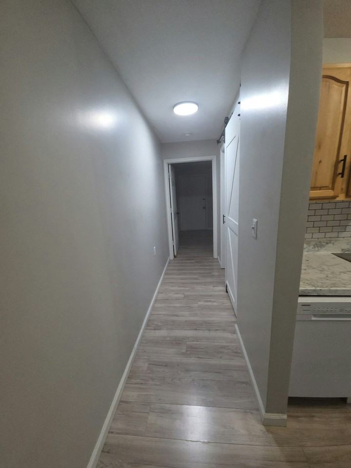 33 Sunrise Lane, Unit 21 - Photo 3 of 5