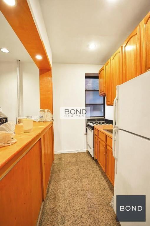 104 2nd Ave #P - Photo 4 of 12