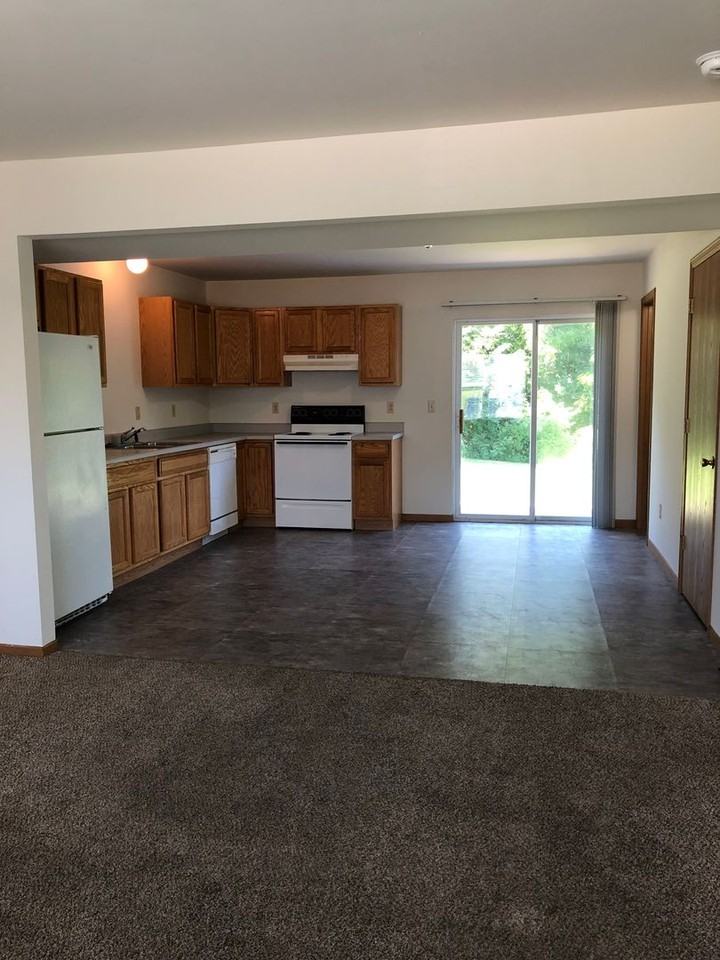 415 Briden Ct - Photo 3 of 41