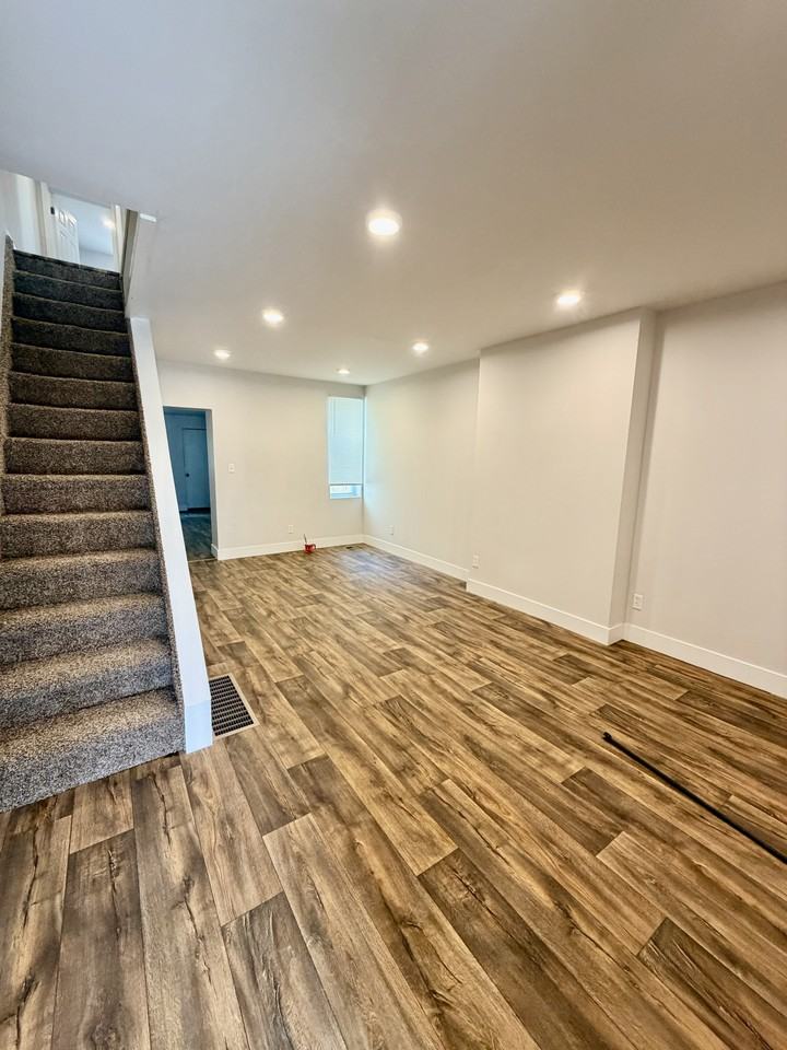 2073 Pickwick St - Photo 4 of 15