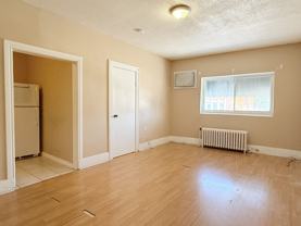 1441 Wyandotte St E #5 - Photo 1 of 1