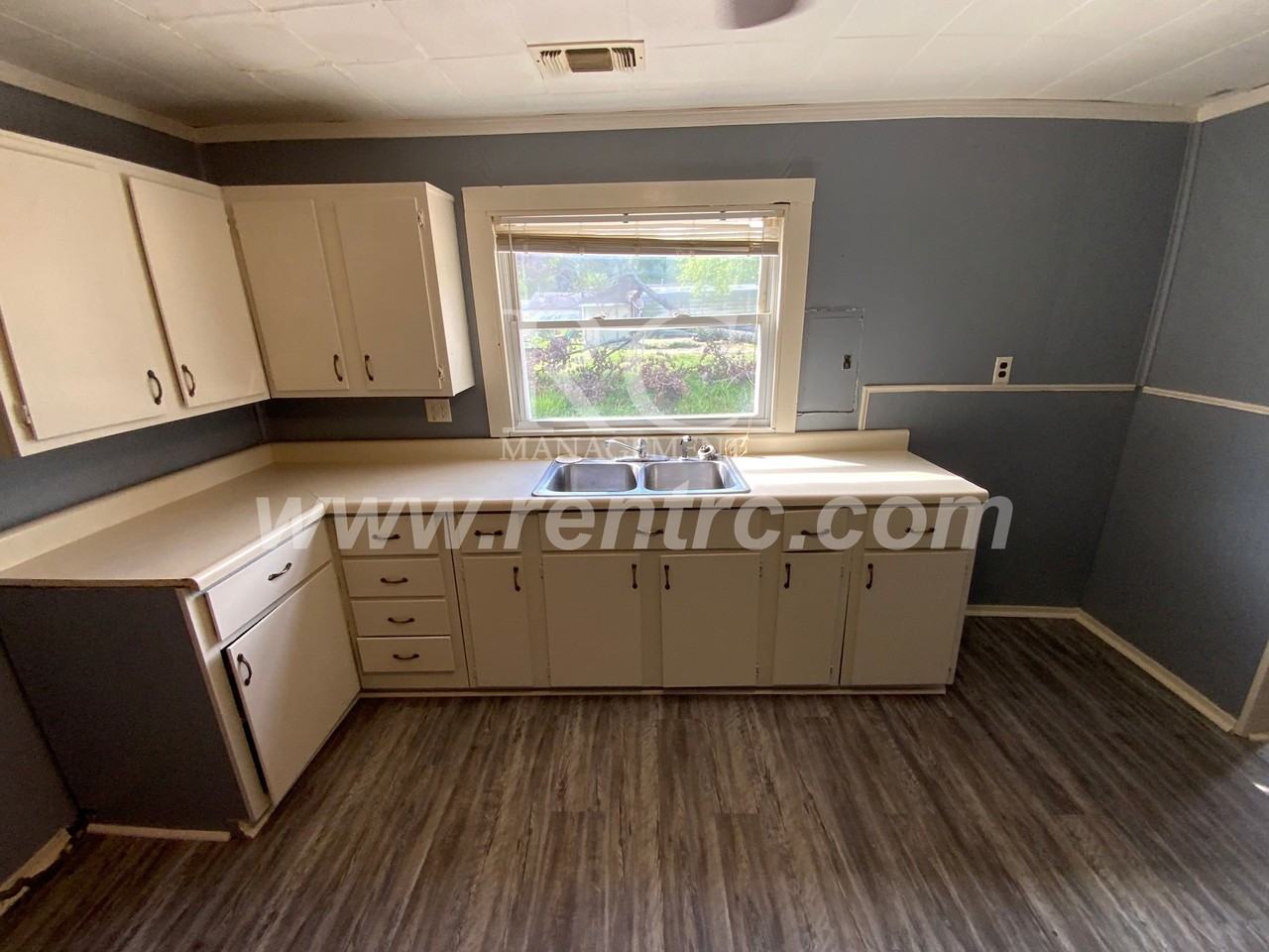 117 Vance Ln - Photo 4 of 16