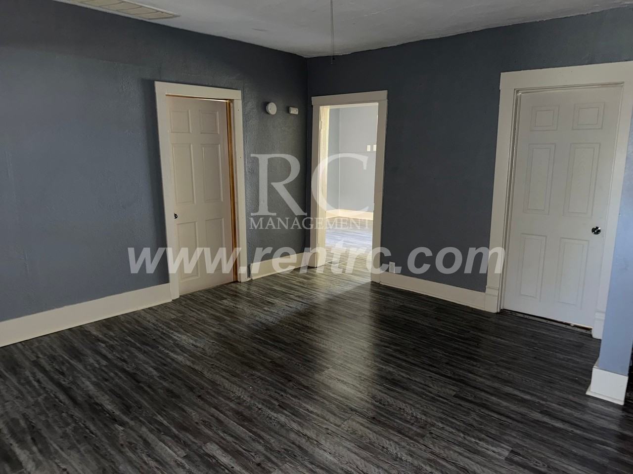 309 W Washington St - Photo 6 of 13