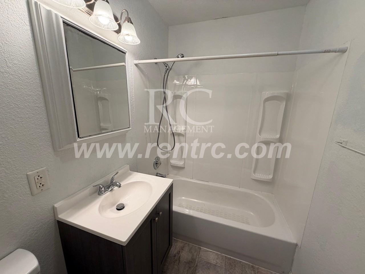 107 W 13th St #W - Photo 4 of 13