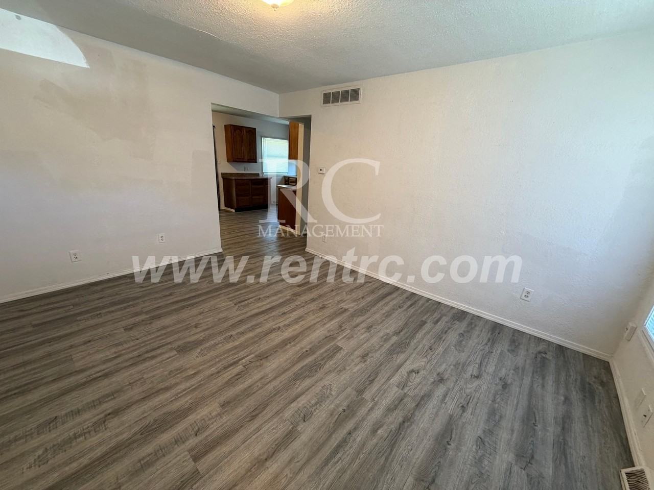 107 W 13th St #W - Photo 6 of 13