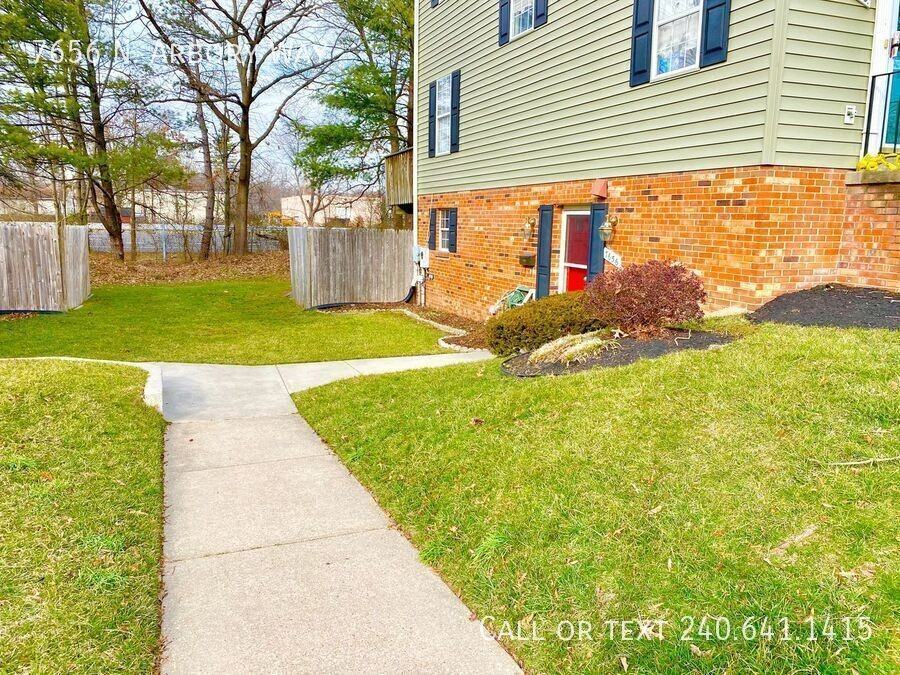 7656 N Arbory Way - Photo 2 of 12