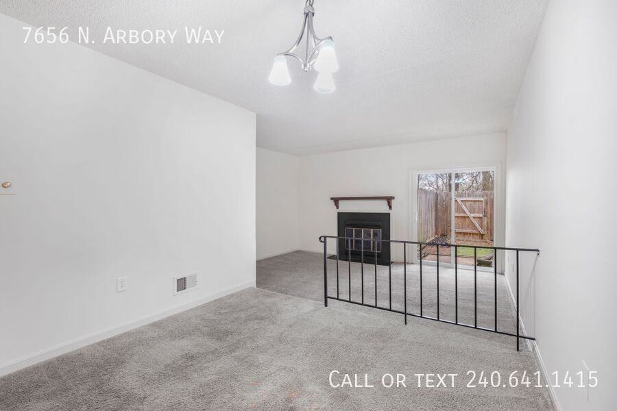 7656 N Arbory Way - Photo 4 of 12