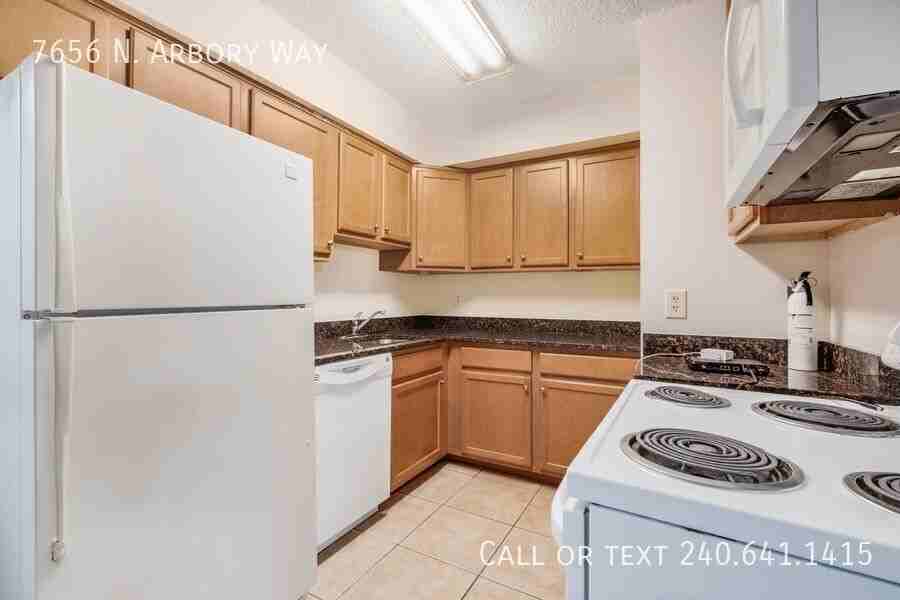 7656 N Arbory Way - Photo 6 of 12
