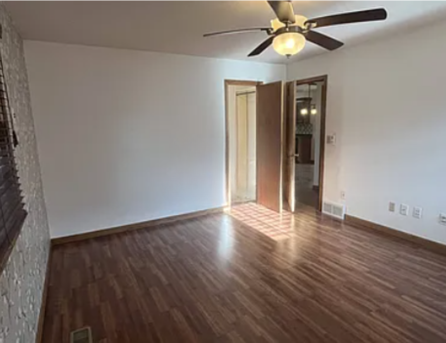 16783 Lyons Ave Se - Photo 6 of 17