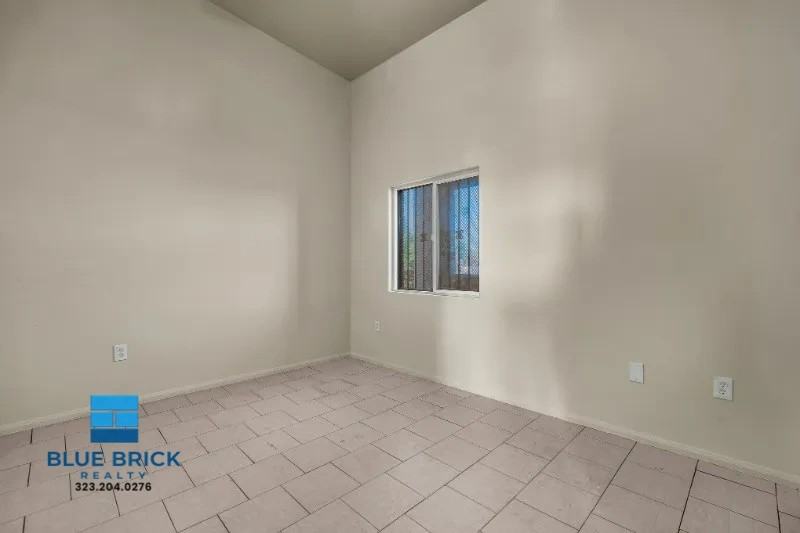 5869 S Figueroa St #3S8 - Photo 4 of 20