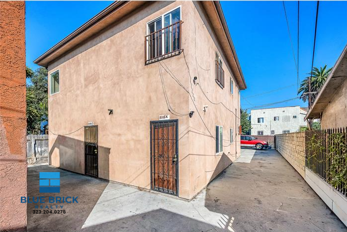 8316 S San Pedro St - Photo 3 of 12