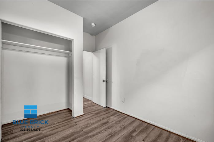 8316 S San Pedro St - Photo 6 of 12